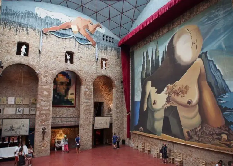 Hall of the theater and museum of Salvador Dali